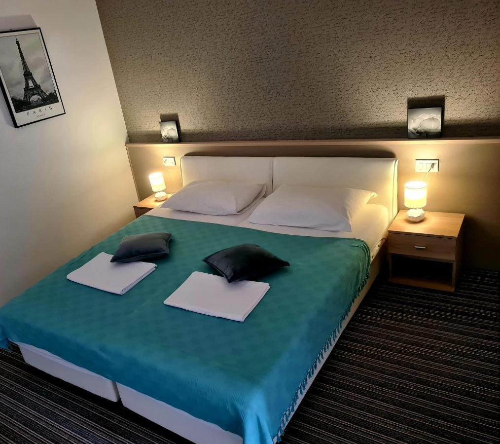 Bonitos, Sobe-Rooms Slavonski Brod Extérieur photo