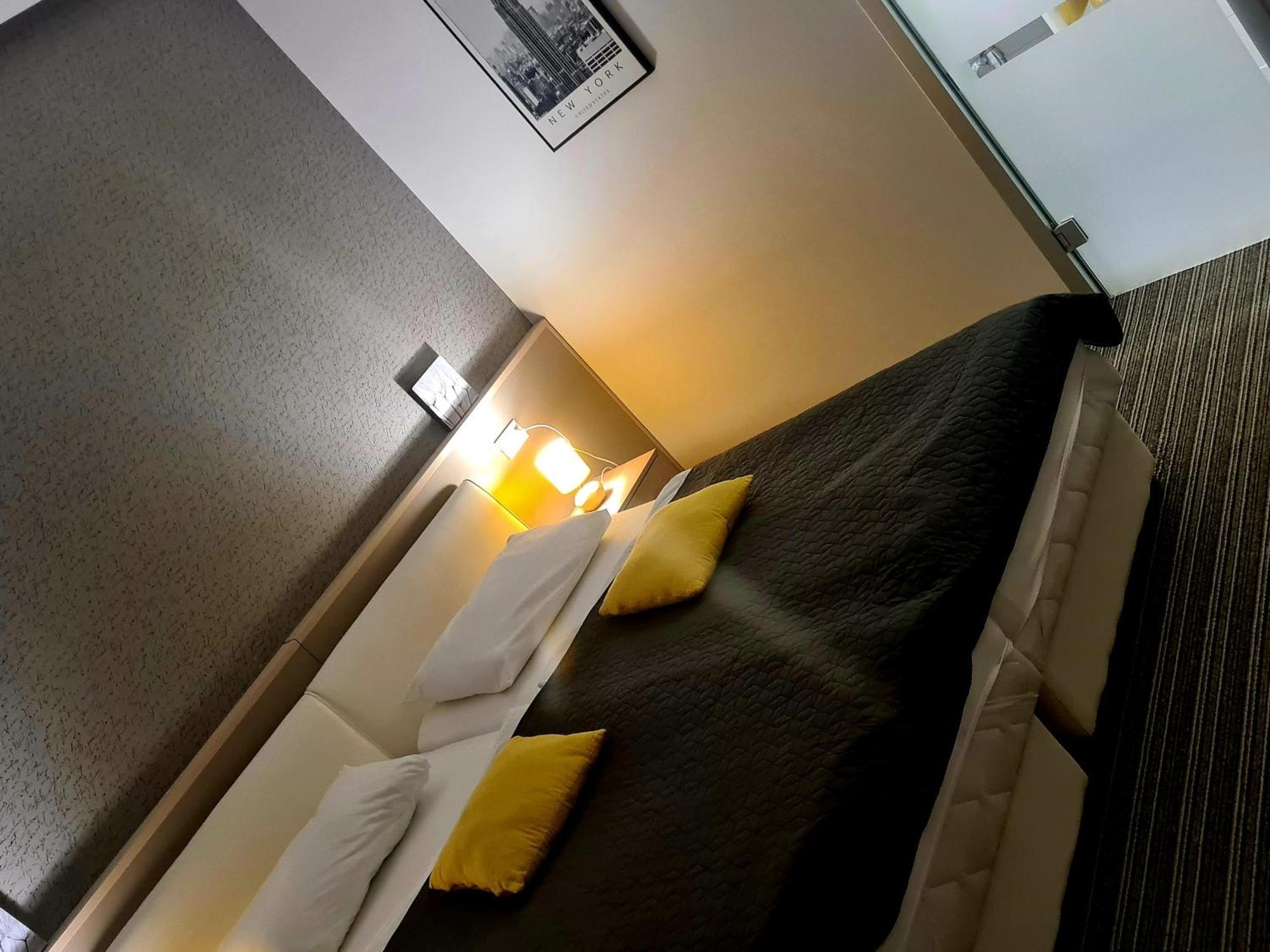 Bonitos, Sobe-Rooms Slavonski Brod Chambre photo